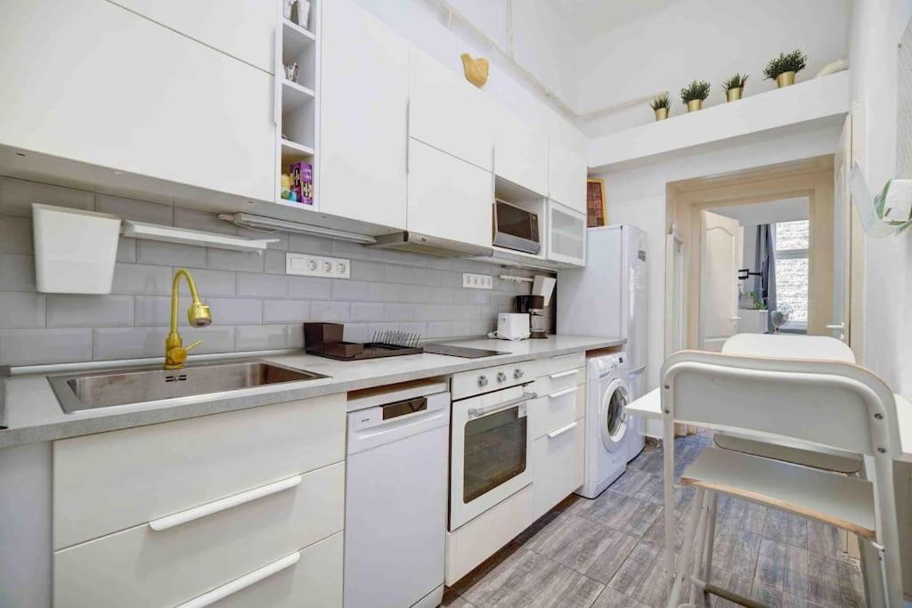 Brightside Apartment Budapest Bagian luar foto
